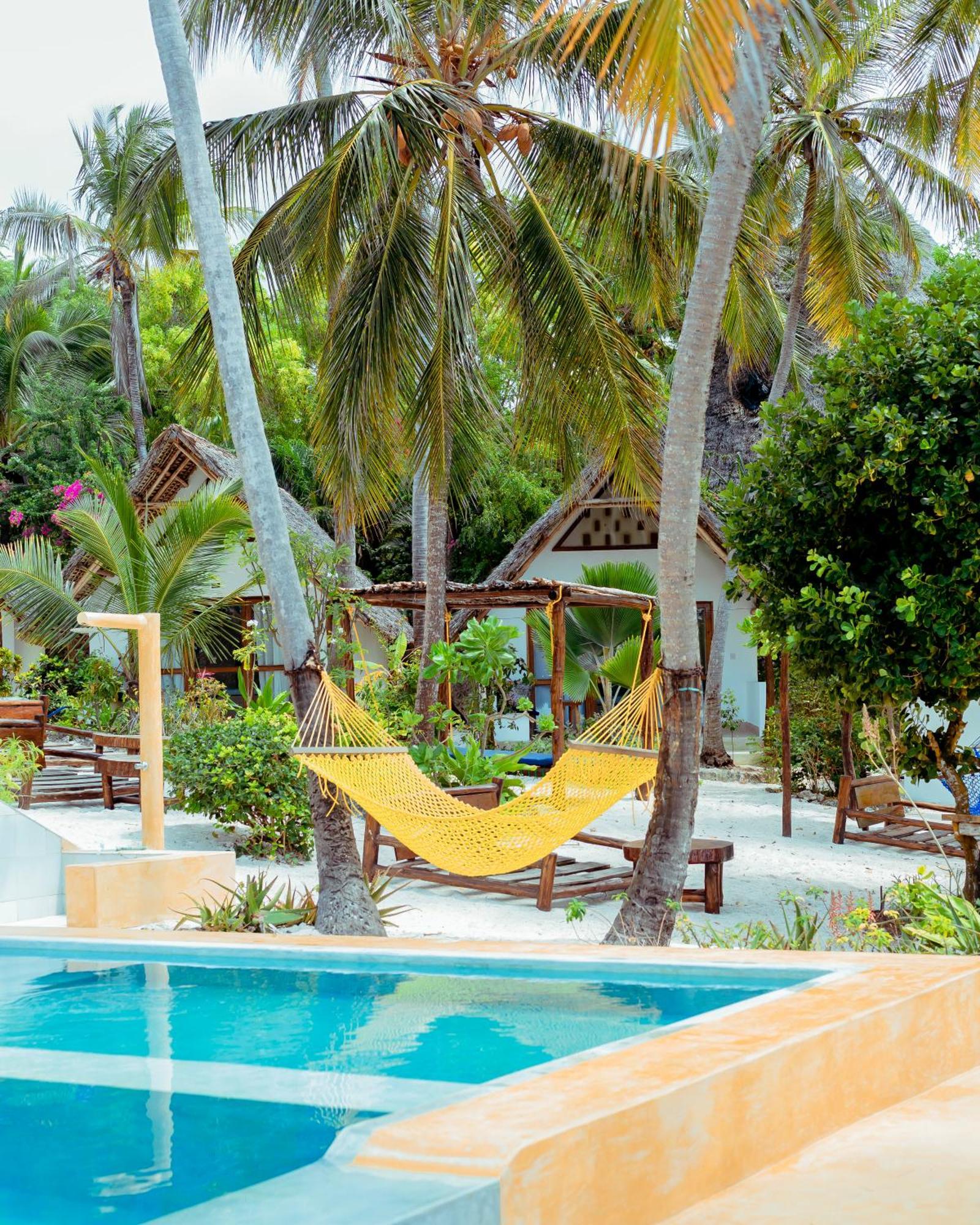 Mnana Beach Bungalows Pingwe Exteriér fotografie